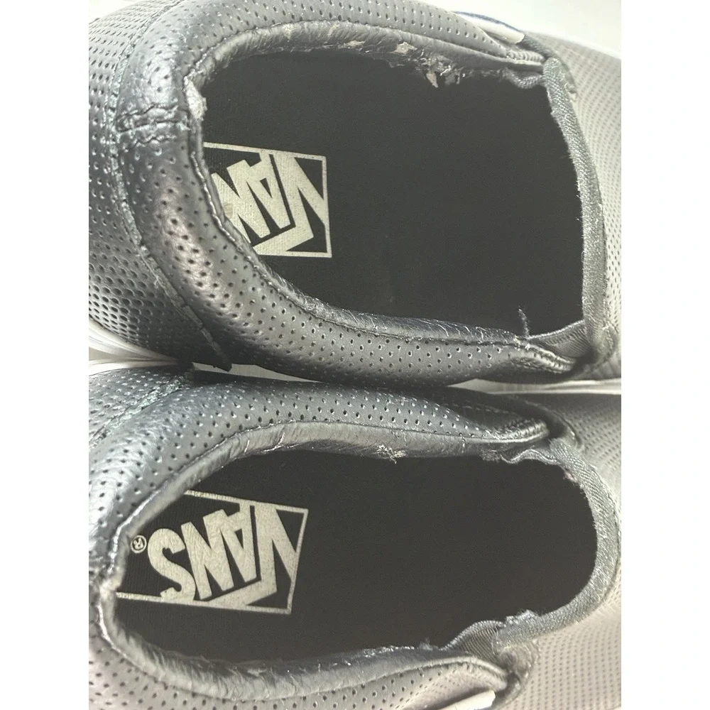Women's Vans Leather Black Slip Size 7 Shoes